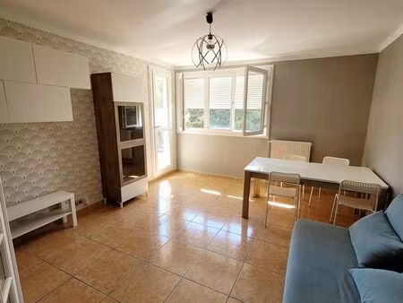 appartement 3 pièces 58 m²