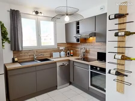 t3 63m² meublé+++/résidence calme/garage/balcon