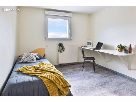 studio meublé toutes charges comprises