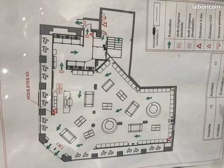 local commercial 465 m² chambéry