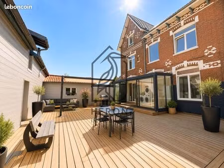 propriété 10 pièces 208 m²