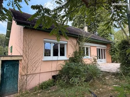pavillon 5 pièces 130 m²