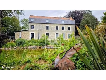 maison 10 pièces 213 m²
