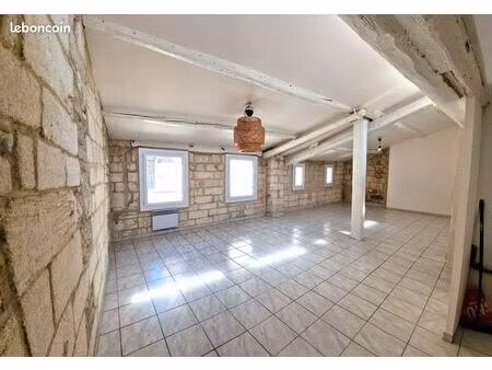 appartement 3 pièces 82 m²