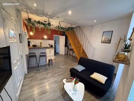 t2 duplex hyper centre