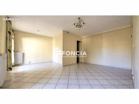 appartement t3 avec parking et cellier