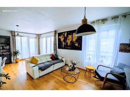 3 pièces 74 m² – balcon au calme côté parc – parking – aucun travaux