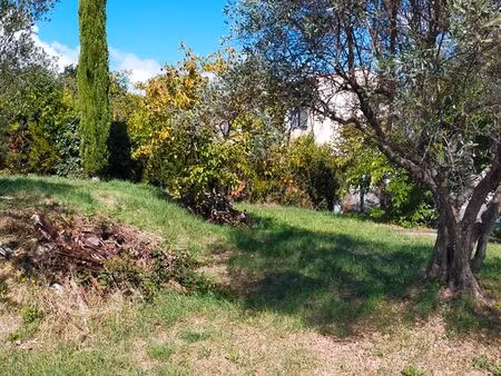 terrain constructible cabrières d'aigues (84)
