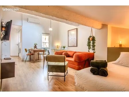 studio meublé 33 m² – hyper centre avignon – clim – idéal airbnb