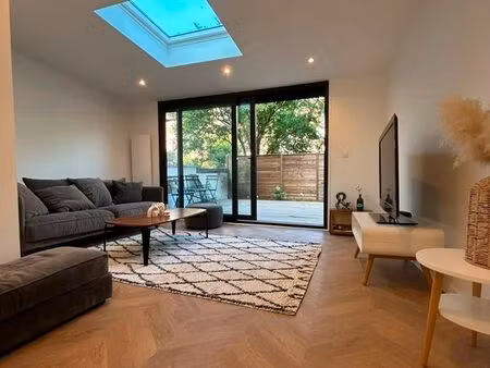 superbe maison en duplex avec grande terrasse proche vieux lille 100m2  3ch
