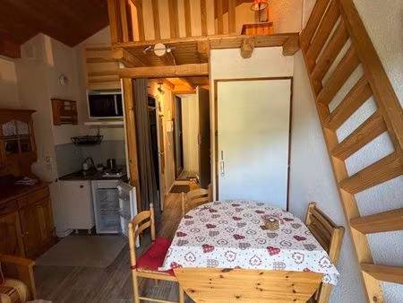appartement entièrement meublé en location - studio lumineux avec chambre mezzanine
