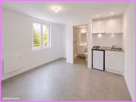 studio en 13m² centre-ville proche iut/fac – louvre - etudiants uniquement