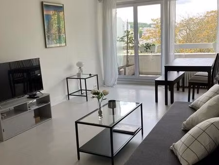 loue t2 45m² balcon parking sevres