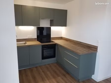 location appartement t3 super emplacement (meublé)