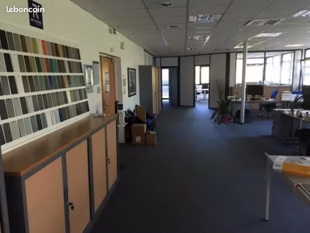 bureaux 314 m²