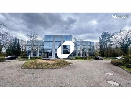 bureaux 123 m²