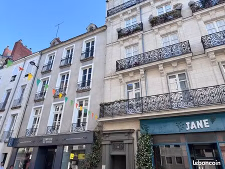 bureaux 229 m²