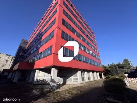 bureaux 240 m²