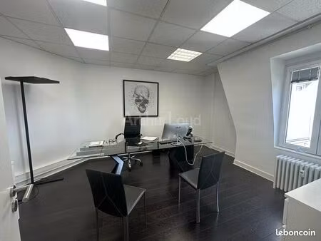 bureaux 178 m²
