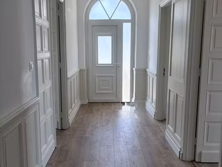 maison 6 pièces 150 m²