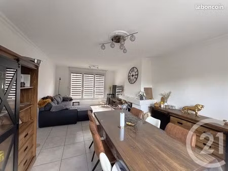 maison 4 pièces 82 m²