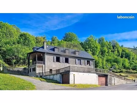 appartement 11 pièces 153 m²