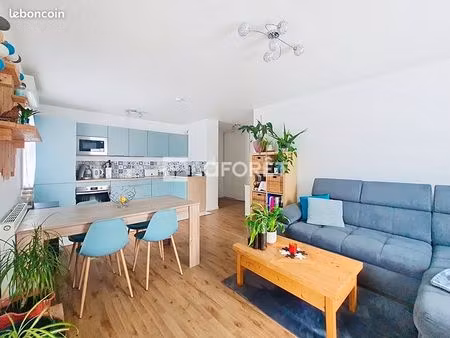 appartement 3 pièces 63 m²