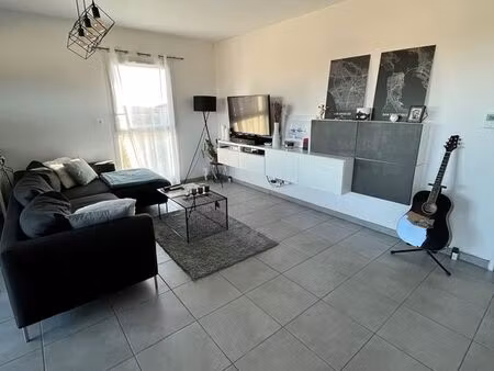 t2 récent de 55 m² à jonage
