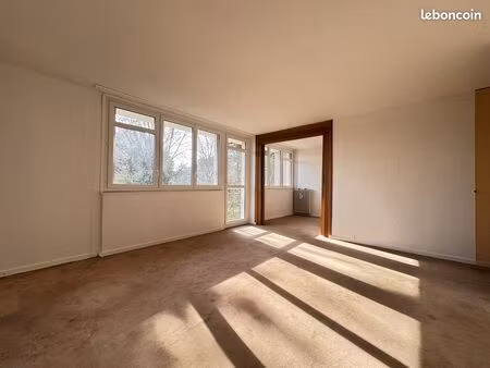appartement 5 pièces 84 m²