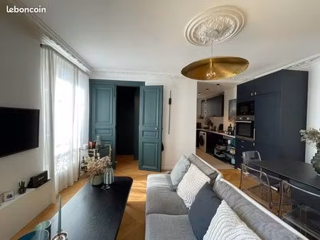 paris 8e – haussmannien rénové – 56 m² – 2 chambres – calme absolu & plein sud