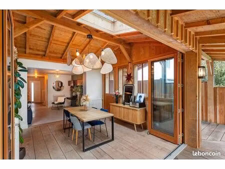 maison familiale 146 m² entièrement rénovée parcelle 413 m² piscinable busway à 50 m