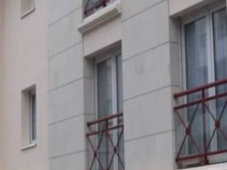 bel appartement t1 27m2 plein centre ville