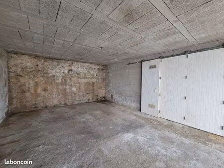 garage fermé 27m² lanester