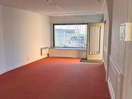local commercial 110m2