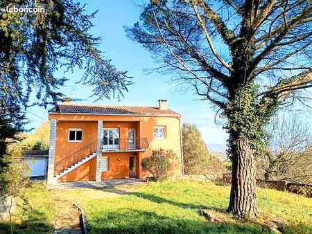 grande villa avec 2 logements
