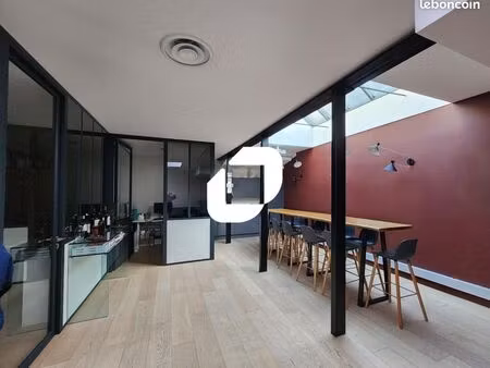 bureaux 200 m²