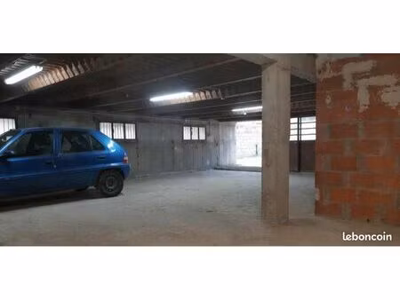 location grand garage fermé – quartier saint-gaudérique  perpignan