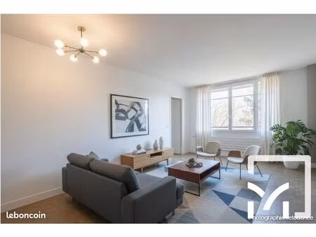 appartement 5 pièces 84 m²