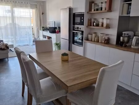 t3 duplex meublé traversant 66m2 au calme