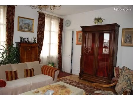 appartement 7 pièces 179 m²