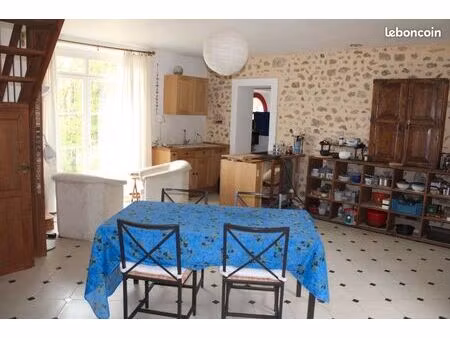 maison ancienne de caractère – position dominante & vue exceptionnelle – cadre naturel rar