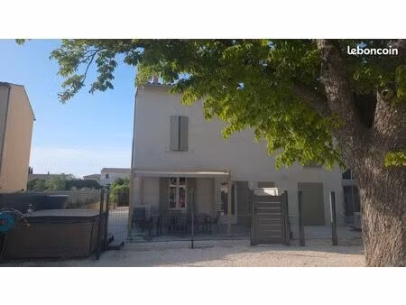 mas a vendre sur la commune de pernes les fontaines