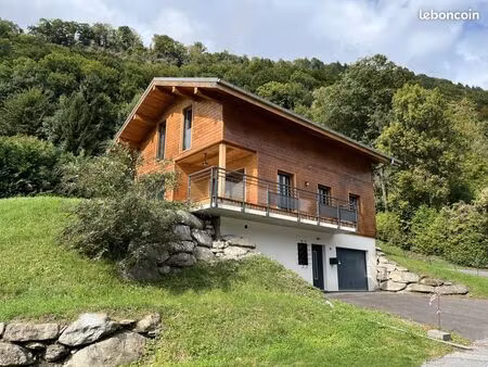 maison 5 pièces 190 m²