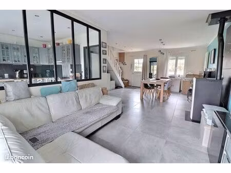 maison 5 pièces 103 m²