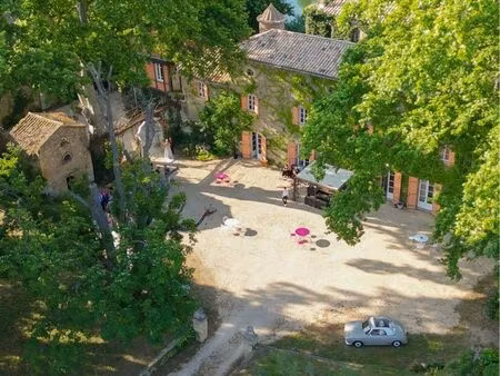 maison 26 pièces 600m2