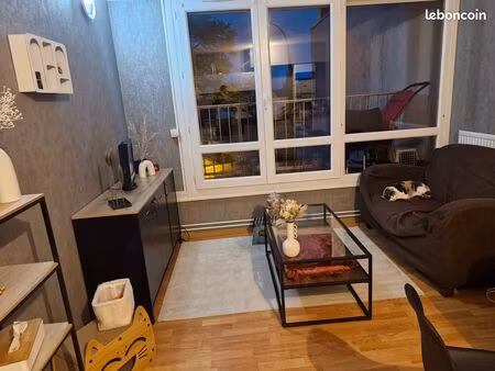 appartement t2 amiens sud   résidence calme