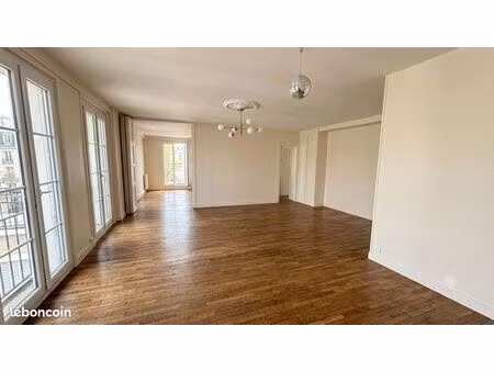 appartement 3 pièces 121 m²