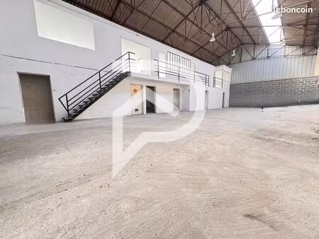 local commercial 350 m²
