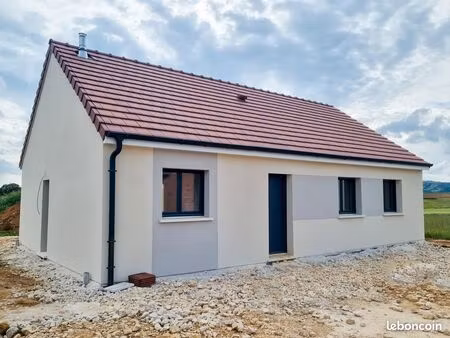 maison 4 pièces - 859/mois