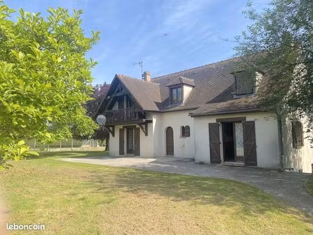 maison 7 pièces 165 m²